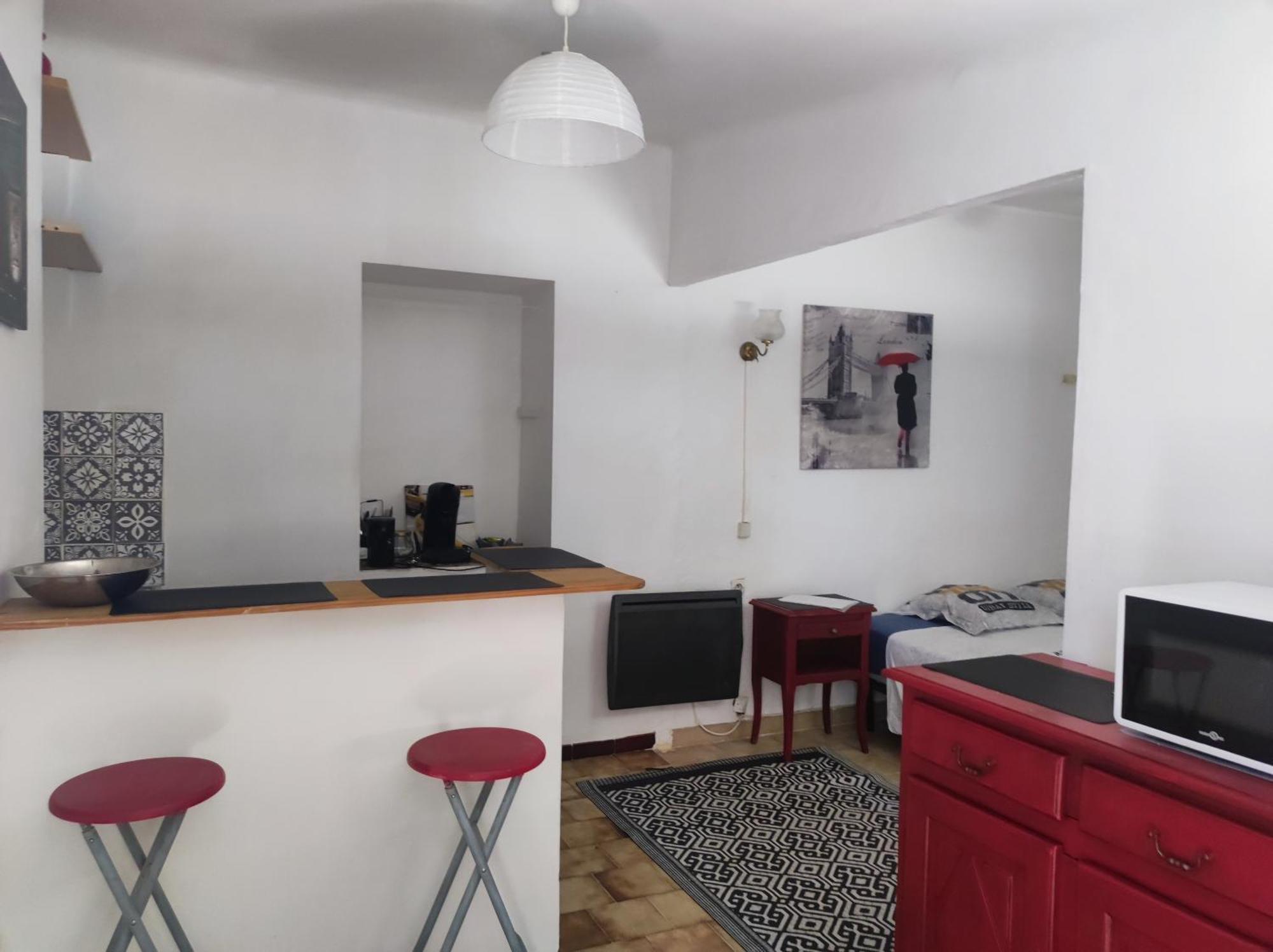 Ingrid Mary Leilighet Nîmes Rom bilde
