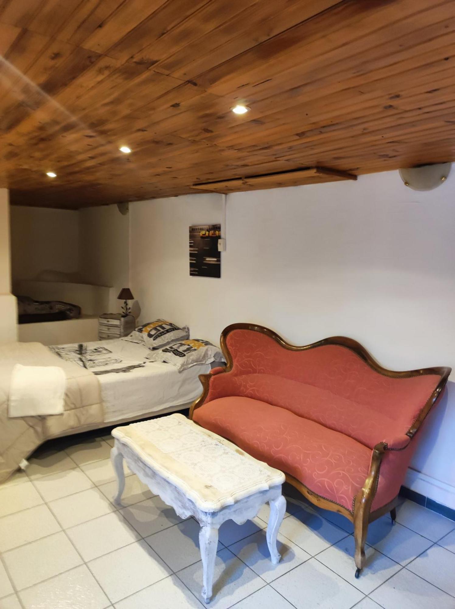 Ingrid Mary Leilighet Nîmes Rom bilde