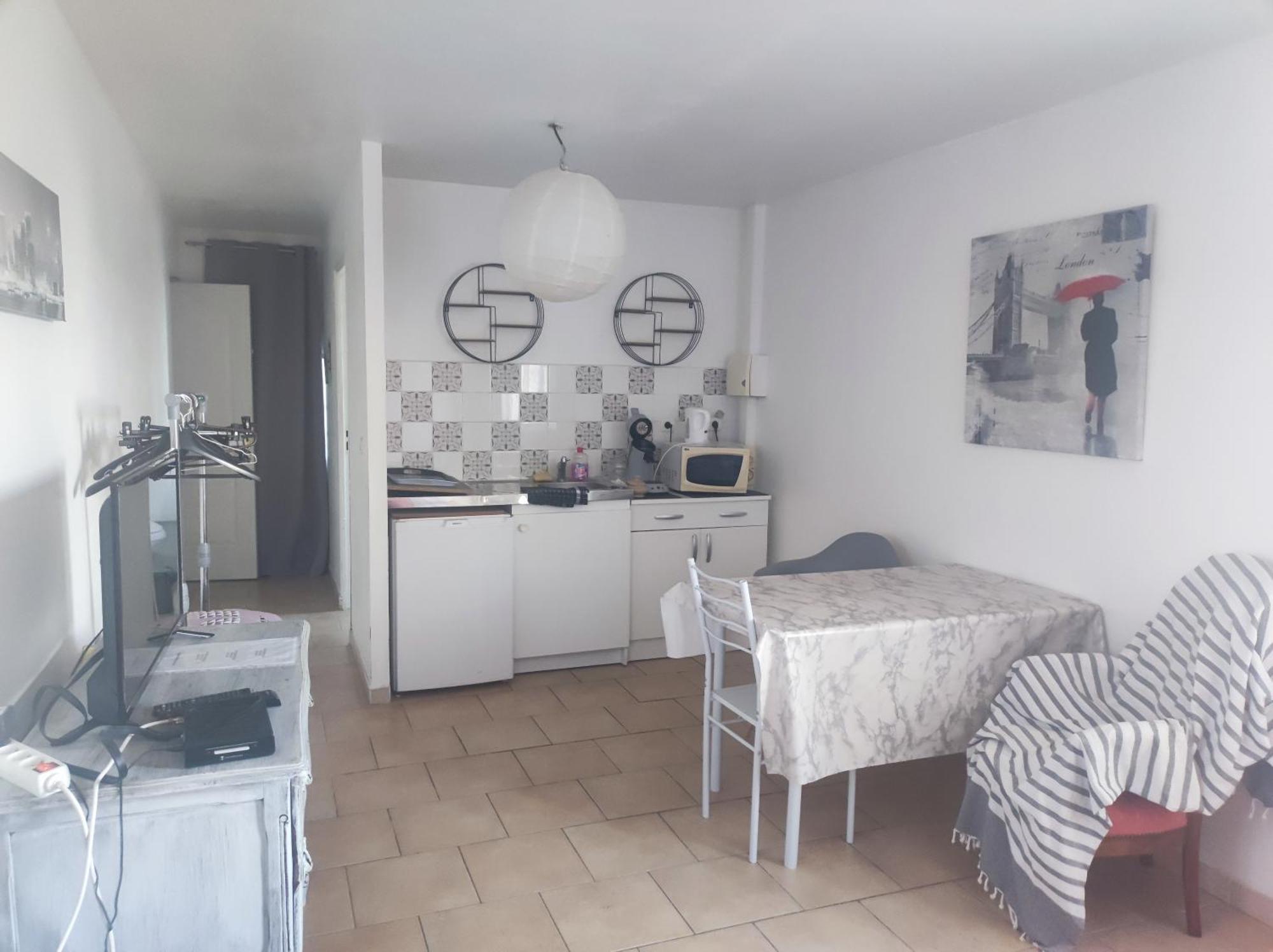 Ingrid Mary Leilighet Nîmes Rom bilde